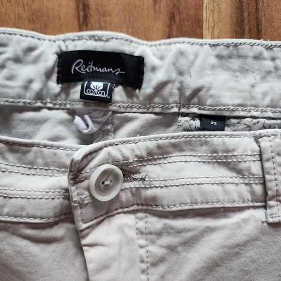 Reitmans cotton mid-rise chino short, plus size 22 - Picture 4 of 10